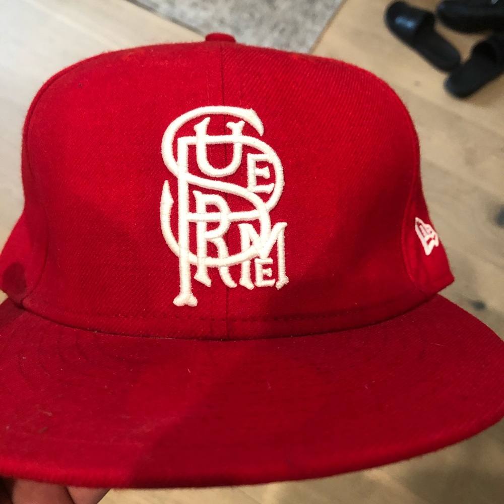 Supreme Hat